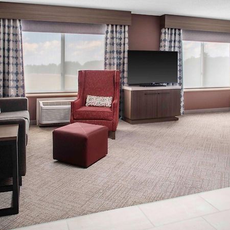 Hilton Garden Inn Роанок-Рапидс Экстерьер фото
