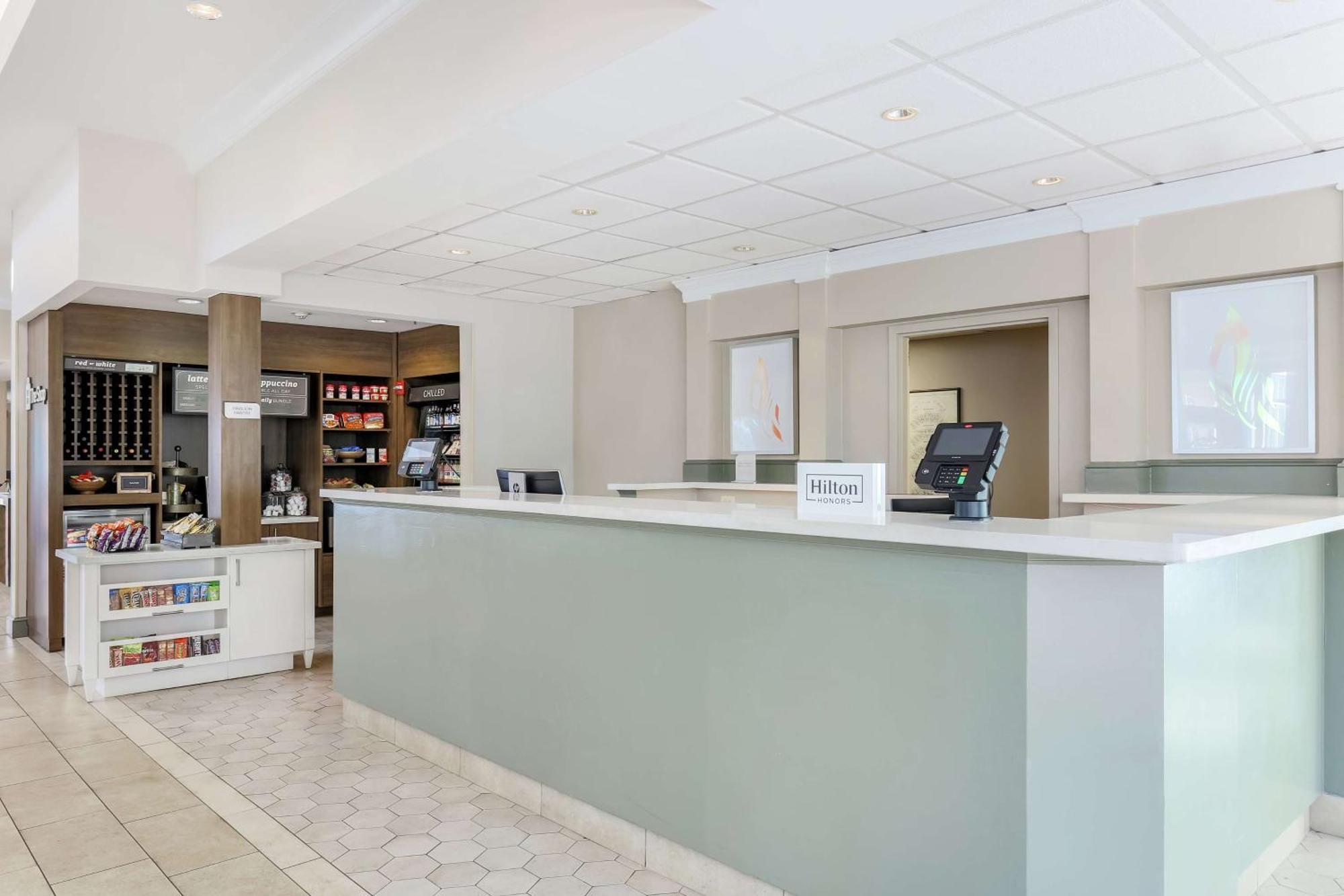 Hilton Garden Inn Роанок-Рапидс Экстерьер фото