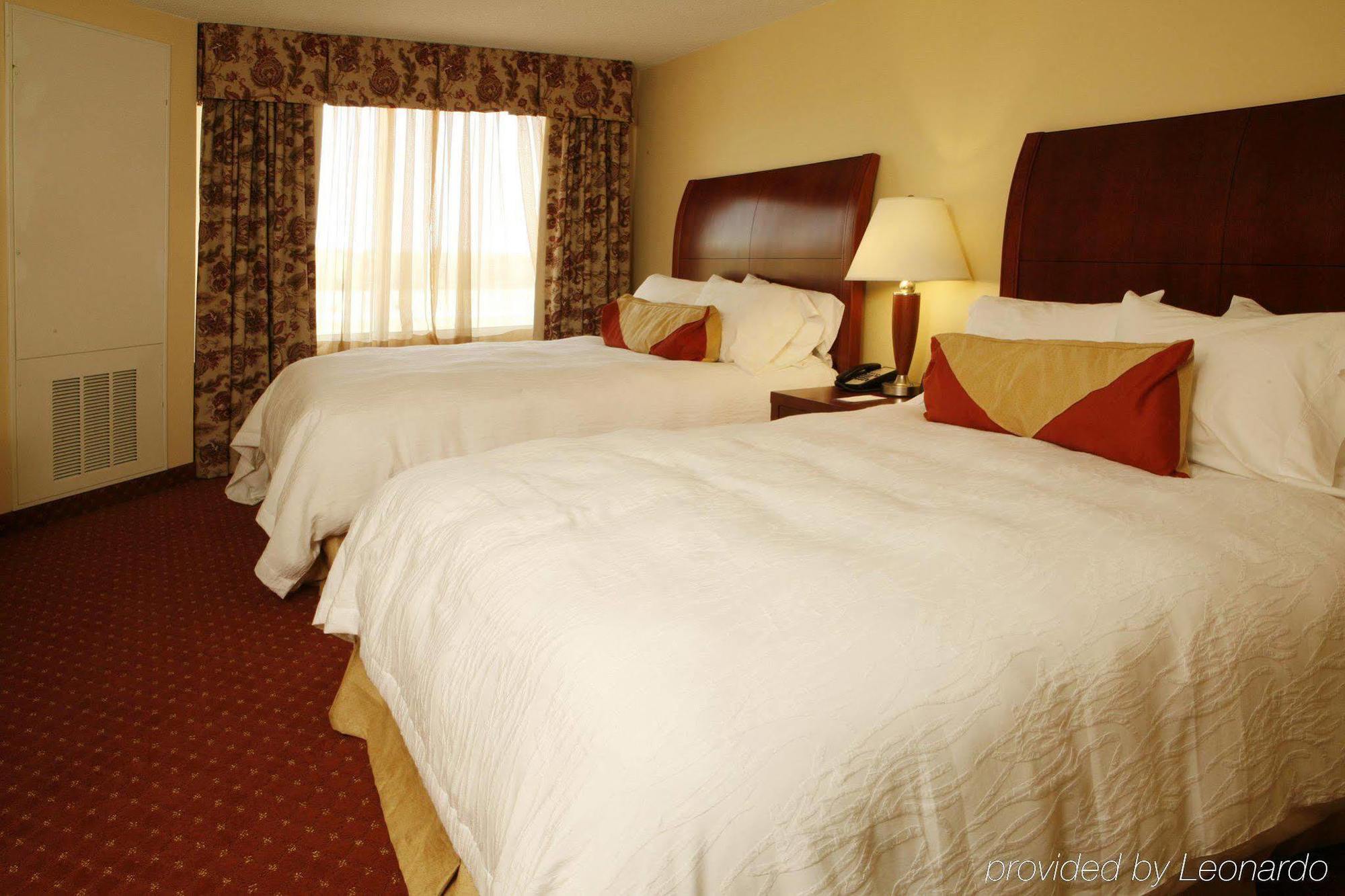 Hilton Garden Inn Роанок-Рапидс Экстерьер фото