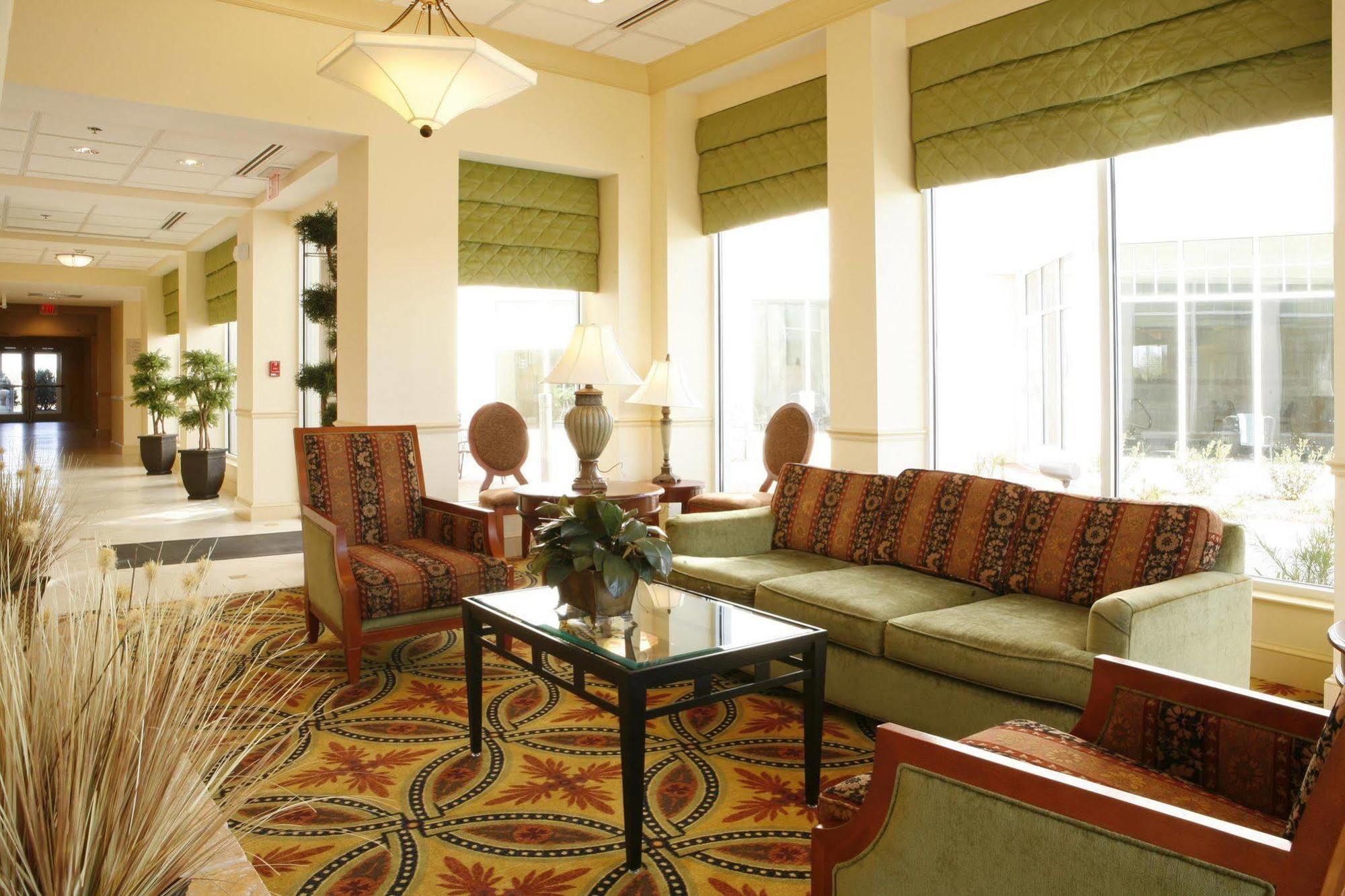 Hilton Garden Inn Роанок-Рапидс Экстерьер фото