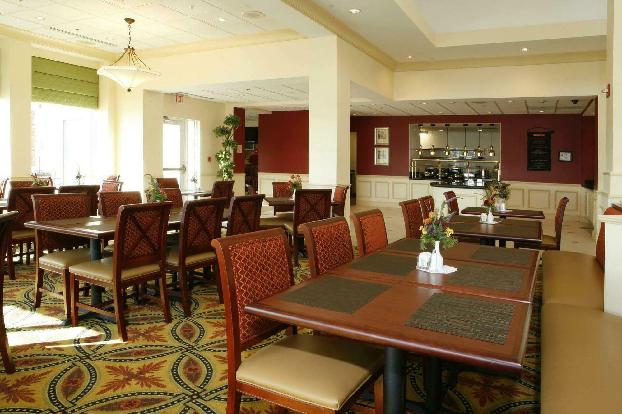 Hilton Garden Inn Роанок-Рапидс Экстерьер фото